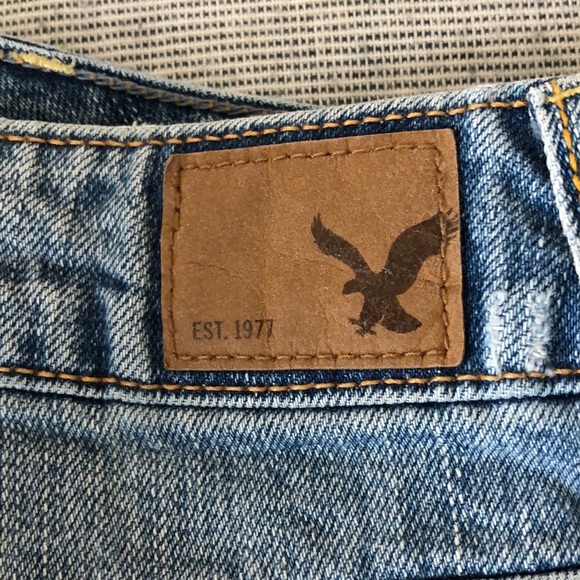 American Eagle distressed denim shorts - Picture 4 of 4